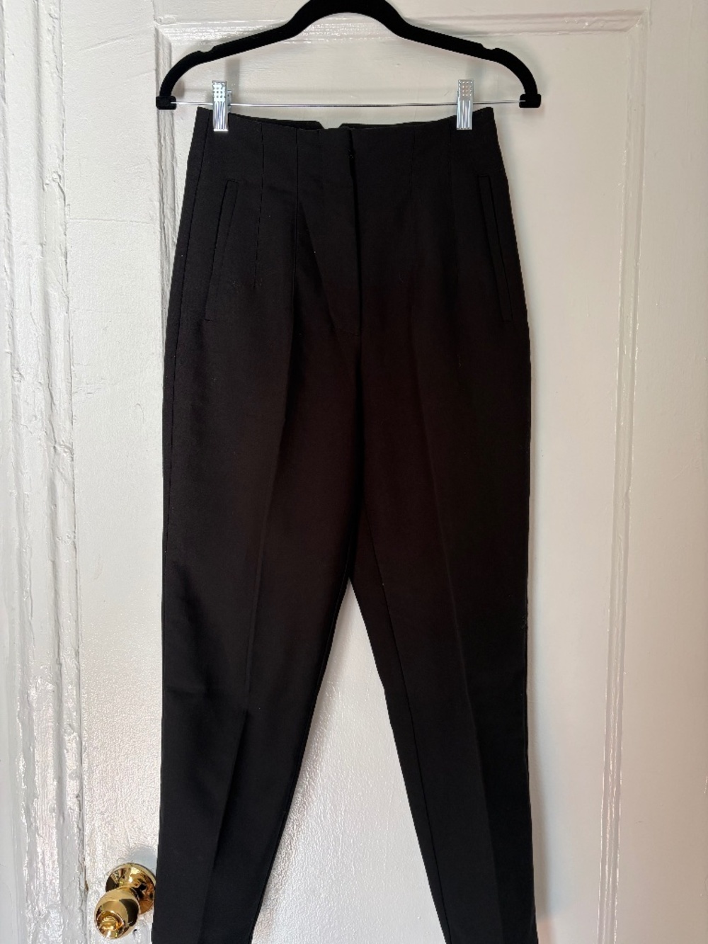 Classic, high-waisted dress pant from Zara